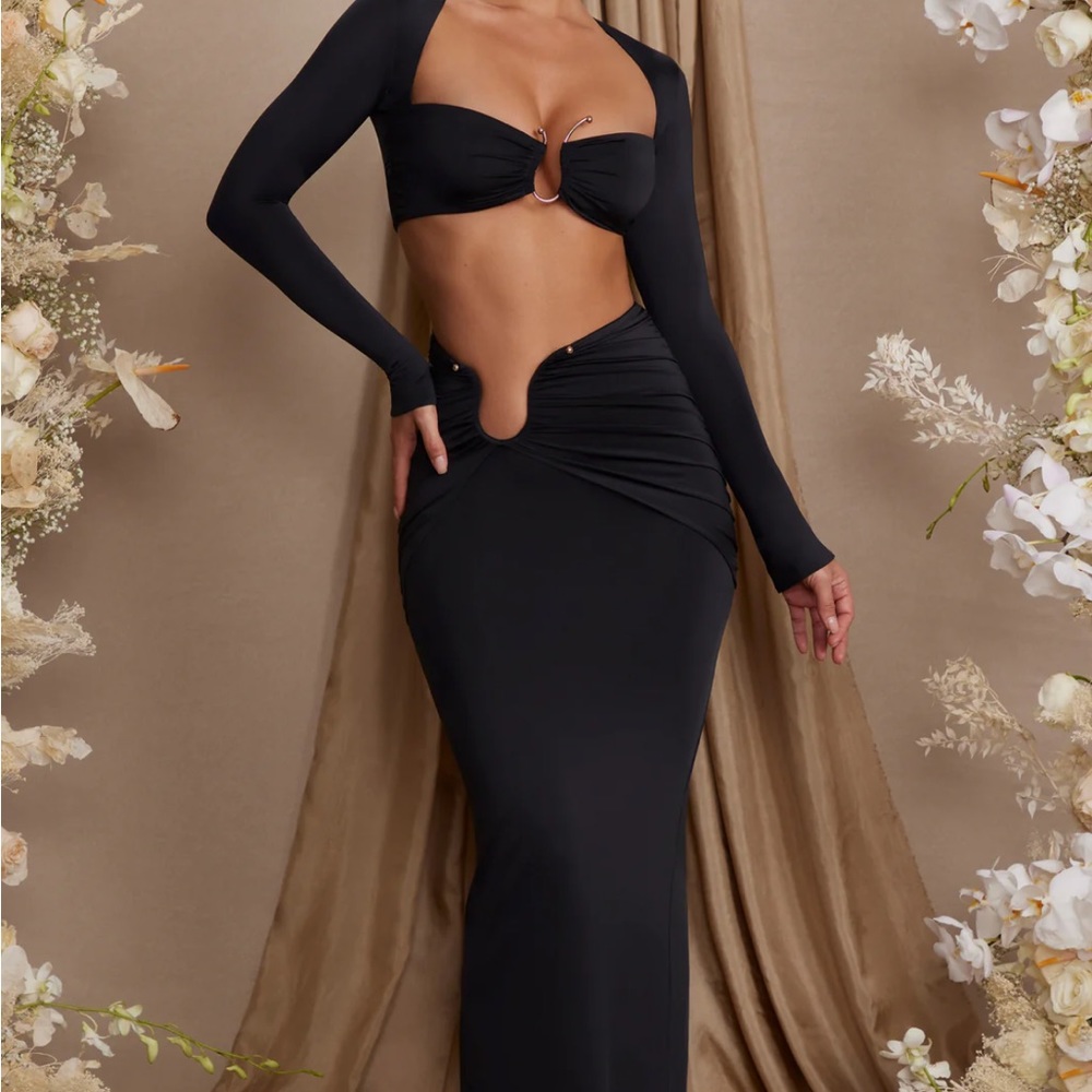 Sexy two piece 🌚